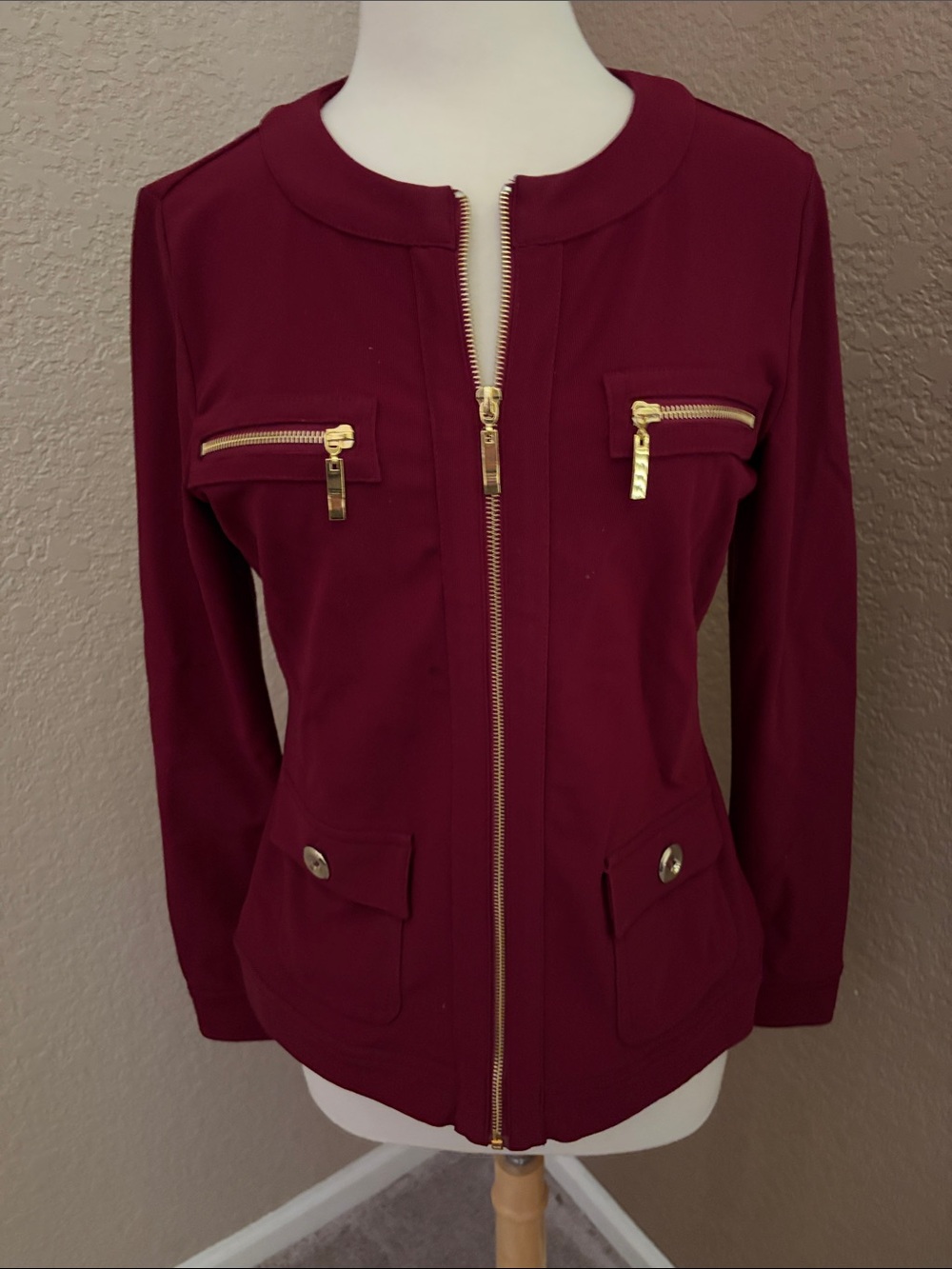 Boston Proper Women’s Zip-Front Burgundy Jacket w/Gold Hardware like new size M